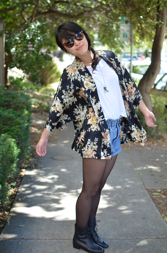 http://whitwatwear.blogspot.com
